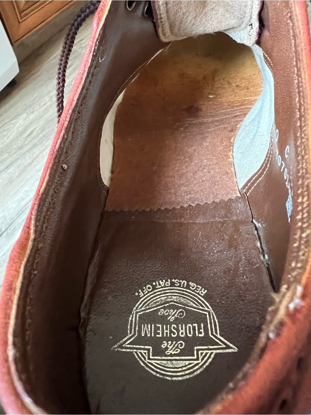 Vintage mid century Florsheim Imperial Men's Leather Oxford in Reddish Brown - Picture 7 of 13